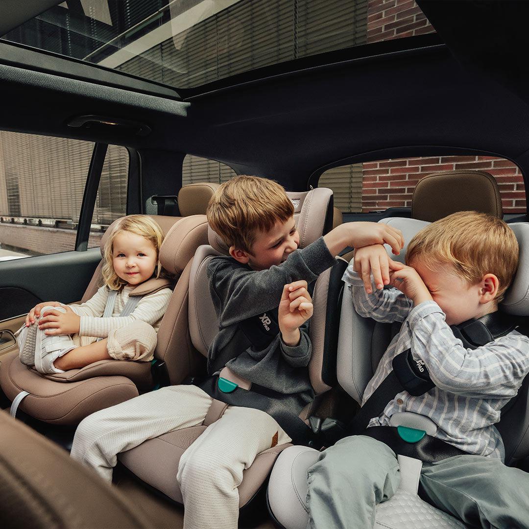 Britax Römer Kidfix i-Size Pro Car Seat - Soft Taupe - Lux